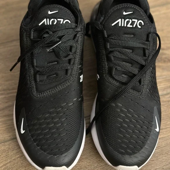 Nike Air Max 270 Sneakers - Picture 6 of 12